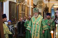 Архиерейское богослужение в Успенском храме села Стромынь 