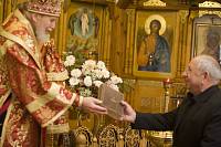 Архиерейское богослужение в Казанском храме села Петровское