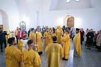 Архиерейское богослужение в Покровском храме деревни Воря-Богородское 