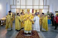 Архиерейское богослужение в Покровском храме деревни Воря-Богородское 