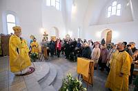 Архиерейское богослужение в Покровском храме деревни Воря-Богородское 