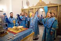 Престольный праздник в Казанском храме деревни Богослово 