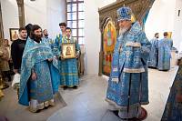 Престольный праздник в Казанском храме деревни Богослово 