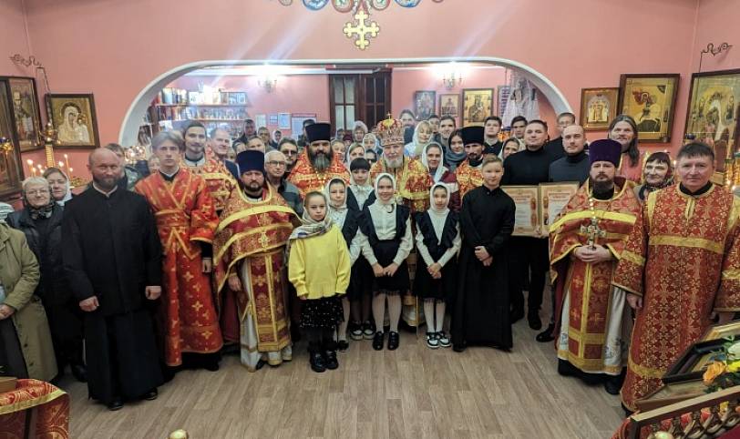 Архиерейское богослужение в Параскевинском храме Дрезны 