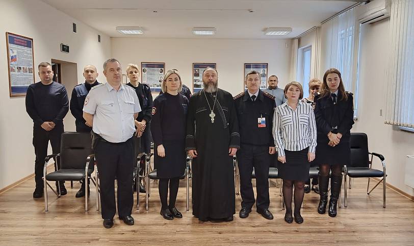 Рождественские встречи с сотрудниками полиции и военнослужащими в Павлово-Посадском благочинии