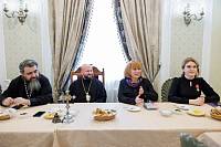 Встреча духовенства Орехово-Зуевского городского округа с жёнами участников СВО и заведующей отделом по обеспечению деятельности Уполномоченного по правам ребенка в Московской области