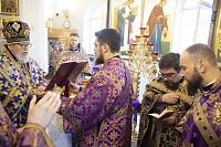 Архиерейское богослужение в храме Новомучеников и исповедников Балашихинских микрорайона Кучино 