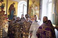 Архиерейское богослужение в храме Новомучеников и исповедников Балашихинских микрорайона Кучино 