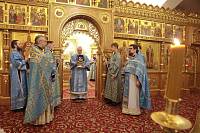 Архиерейское богослужение в Троицком храме г. Реутов 