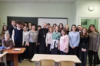 Освящение маскировочной сети и беседы о семье в Щёлковской гимназии №6