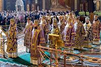 В четверг Страстной седмицы Предстоятель Русской Церкви совершил Литургию в Храме Христа Спасителя