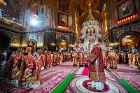 Пасхальная великая вечерня в Храме Христа Спасителя