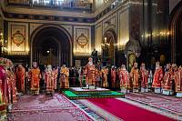 Пасхальная великая вечерня в Храме Христа Спасителя
