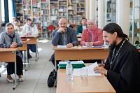 Защита выпускных квалификационных работ слушателями Миссионерско-катехизаторских курсов в Орехово-Зуеве