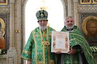 Архиерейское богослужение в Троицком храме города Электроугли 