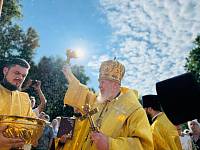 Архиерейское богослужение в Христорождественском храме села Заозерье 