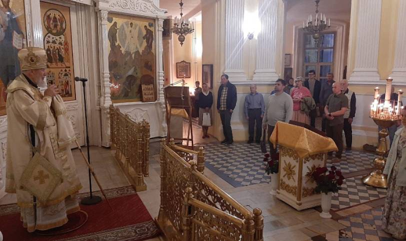 Архиерейское богослужение в Преображенском кафедральном соборе Балашихи