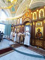 Первая литургия в восстановленном центральном приделе Троицкого храма г. Дрезна