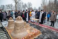 Освящение колоколов в Медвежьих Озёрах 