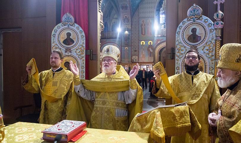 Праздничное богослужение в Троицком соборе города Щёлково