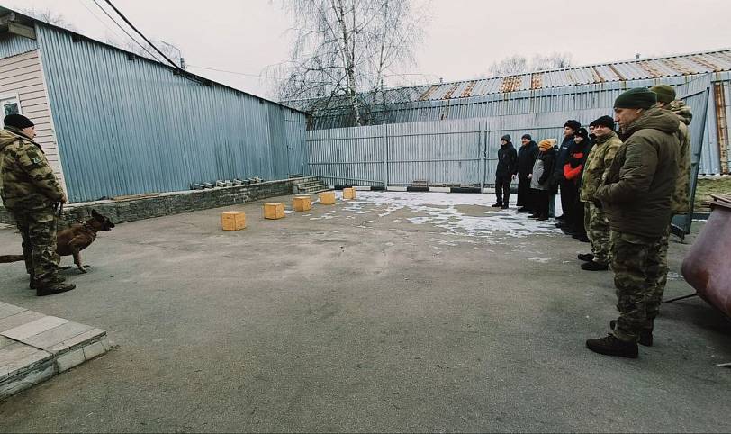 Экскурсия прихожан Покровского храма города Щёлково в спецподразделение ОМОН «Зубр»