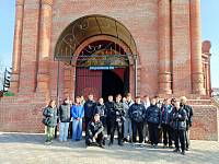 Студенты гуманитарного колледжа в Иоанно-Богословском храме г. Ликино-Дулёво