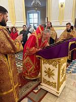 Поклонение Честному и Животворящему Кресту Господню в Преображенском кафедральном соборе Балашихи 