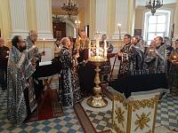 Утреня Великой Пятницы в Преображенском кафедральном соборе Балашихи 