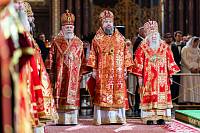 Пасхальная великая вечерня в Храме Христа Спасителя