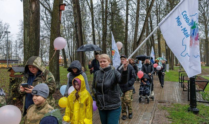 Всероссийский семейный парад «Семья. Мир. Май» в Сергиевом-Посаде