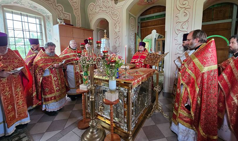 День памяти новомучеников и исповедников Лосино-Петровских в Троицком храме села Рязанцы