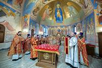 Архиерейское богослужение в Ксениевском храме деревни Медвежьи Озёра