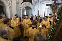 Архиерейское богослужение в Николо-Архангельском храме Балашихи