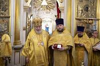 Архиерейское богослужение в Николо-Архангельском храме Балашихи