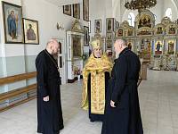 Гуманитарная поездка епископа Николая в Скадовскую епархию 