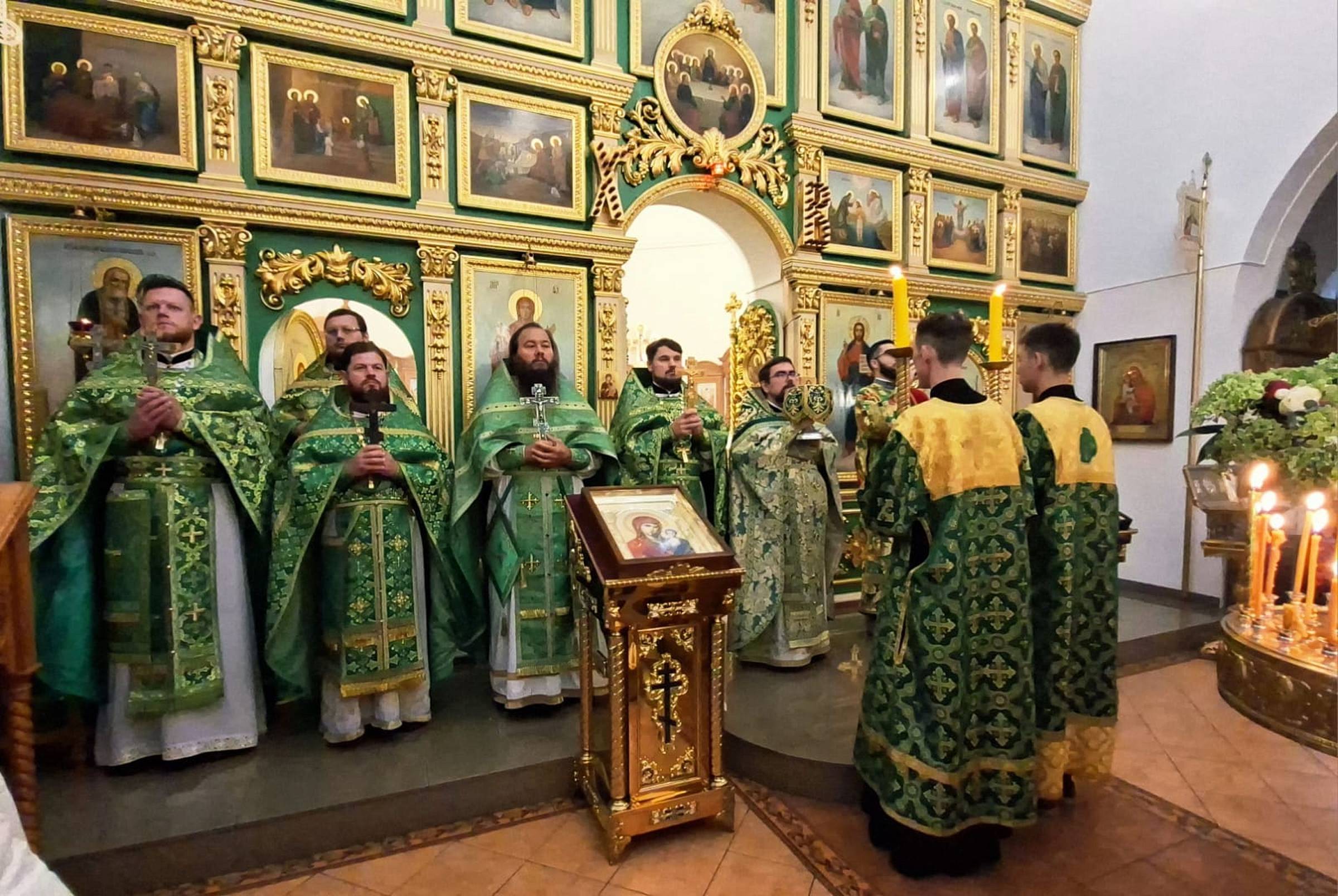 Престольный праздник в храме преподобного Саввы Сторожевского микрорайона Заря