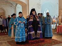 Архиерейское богослужение в Тихвинском храме деревни Евлево