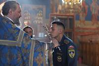 Сотрудники МЧС в Богоявленском соборе Ногинска