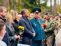 Открытие Аллеи Героев и освящение памятника воину СВО в Электрогорске