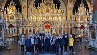 Школьники на экскурсии в Троицком соборе города Щёлково