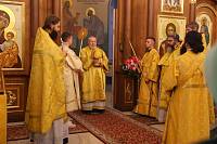 Архиерейское богослужение в Троицком храме Дрезны 