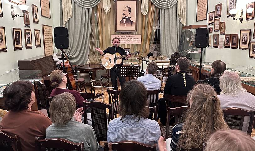 Концерт авторской православной песни в историко-литературной гостиной г. Фрязино