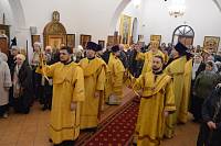 Архиерейское богослужение в храме преподобного Саввы Сторожевского микрорайона Заря 
