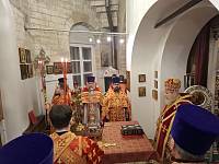 Архиерейское богослужение в Никольском храме деревни Полтево