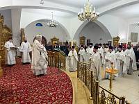 Архиерейское богослужение в Троицком храме Реутова 