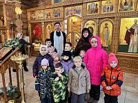 Экскурсия для воспитанников детского центра в Неопалимовском храме Балашихи