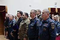 Поздравление с Днём защитника Отечества в микрорайоне ВНИИПО