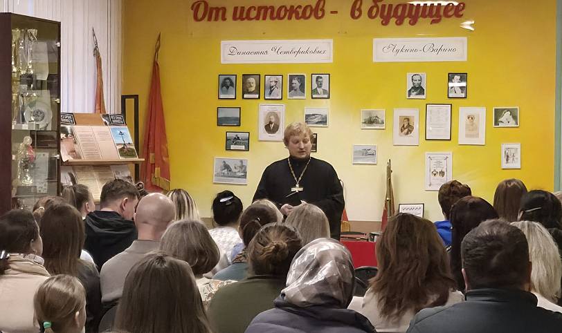 Пасхальное посещение Свердловской средней школы