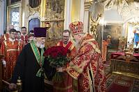 Архиерейское богослужение в Николо-Архангельском храме Балашихи 