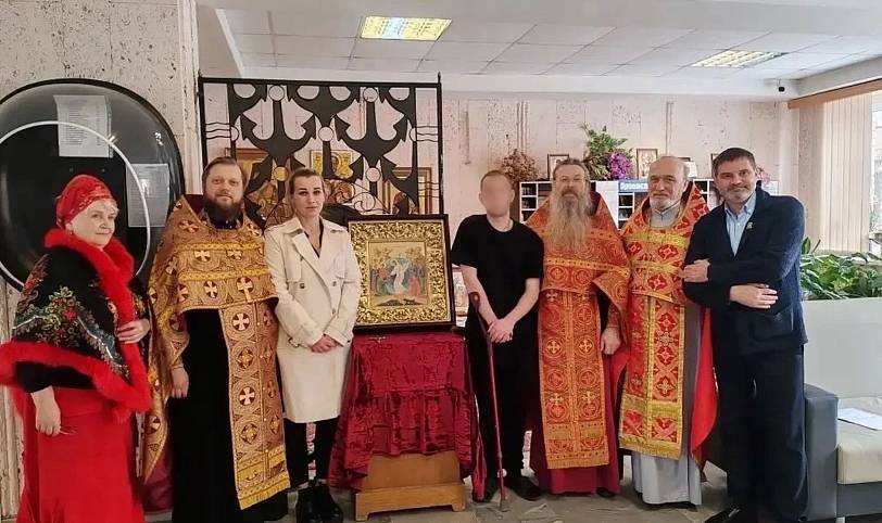 Принесение иконы «Воскресение Христово – Сошествие во ад» в филиал №3 Главного военно-морского госпиталя имени Бурденко в Купавне